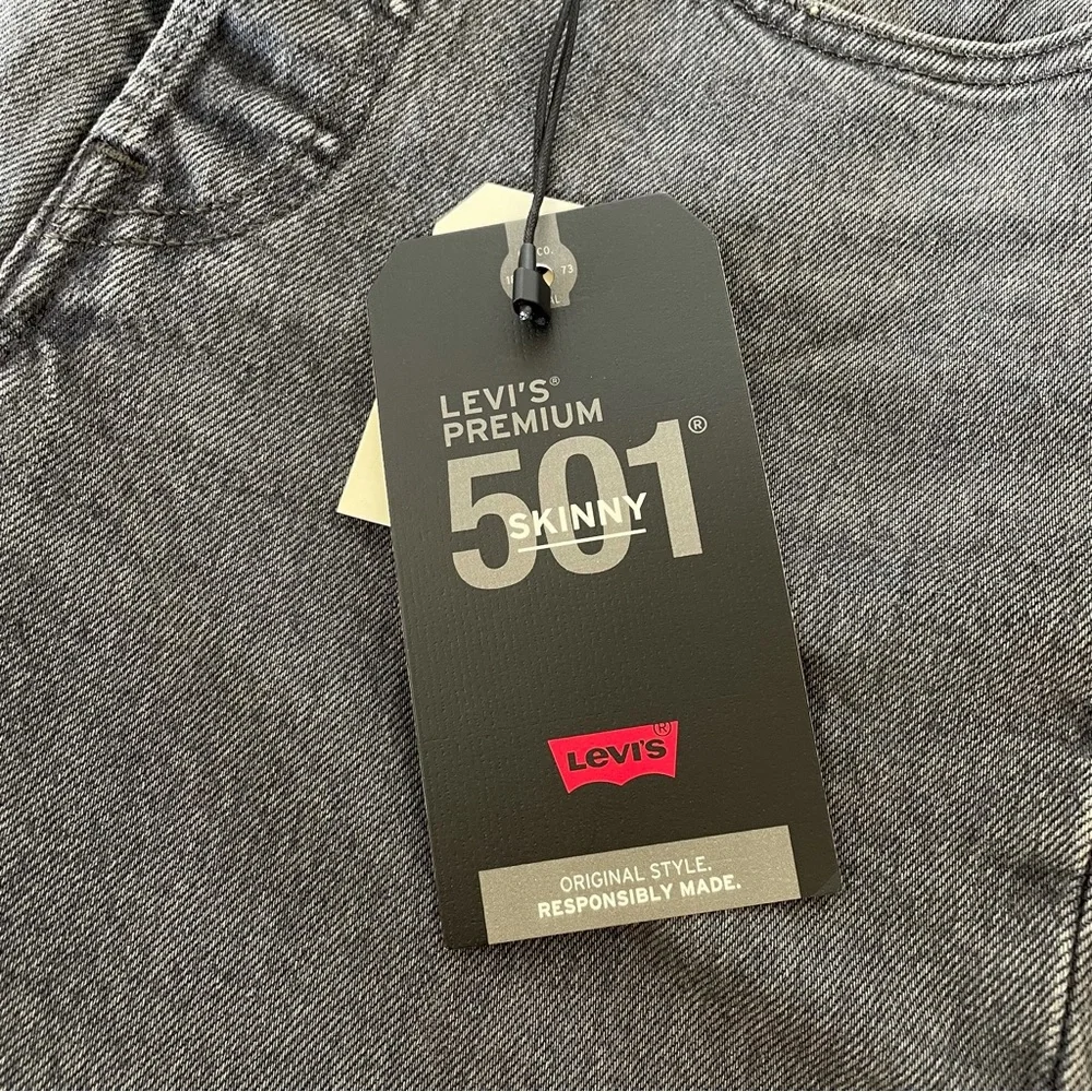 Levi's Premium 501 Skinny Leg High Rise Denim Jeans 25x30 NWT